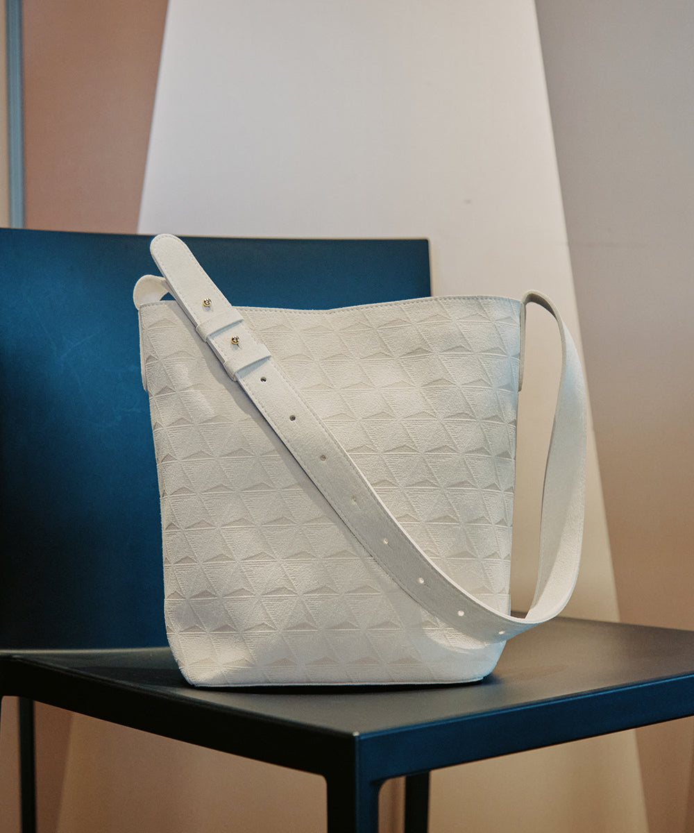 2WAY Shoulder Bag Medium / ウルトラスエード 2WAYショルダーバッグ ミディアム