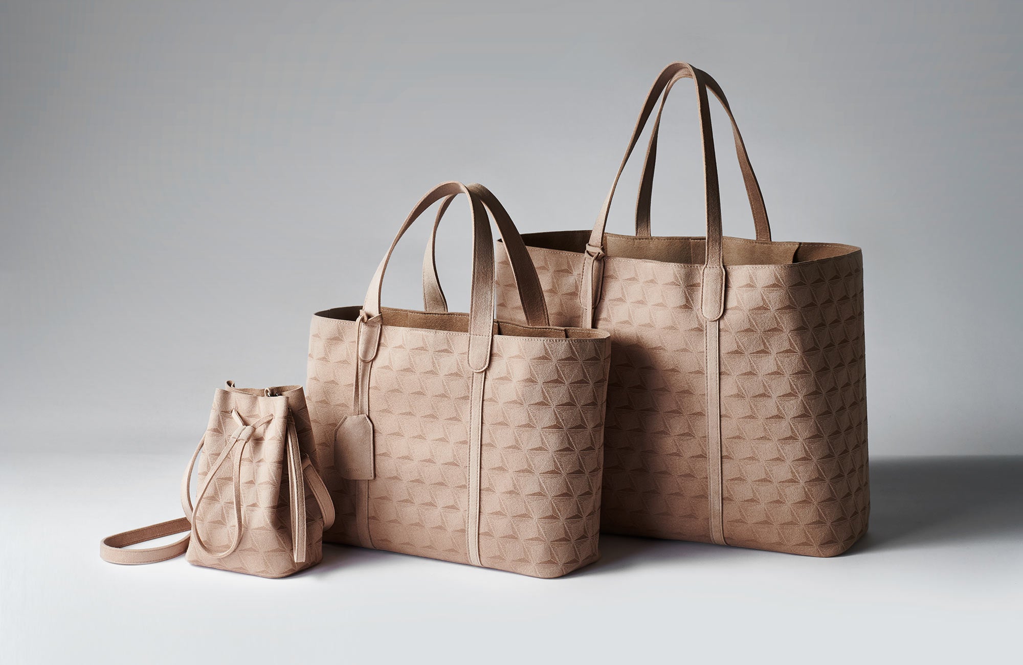 公式】ESTIVANT / エスティバン 公式オンラインストア 高級素材