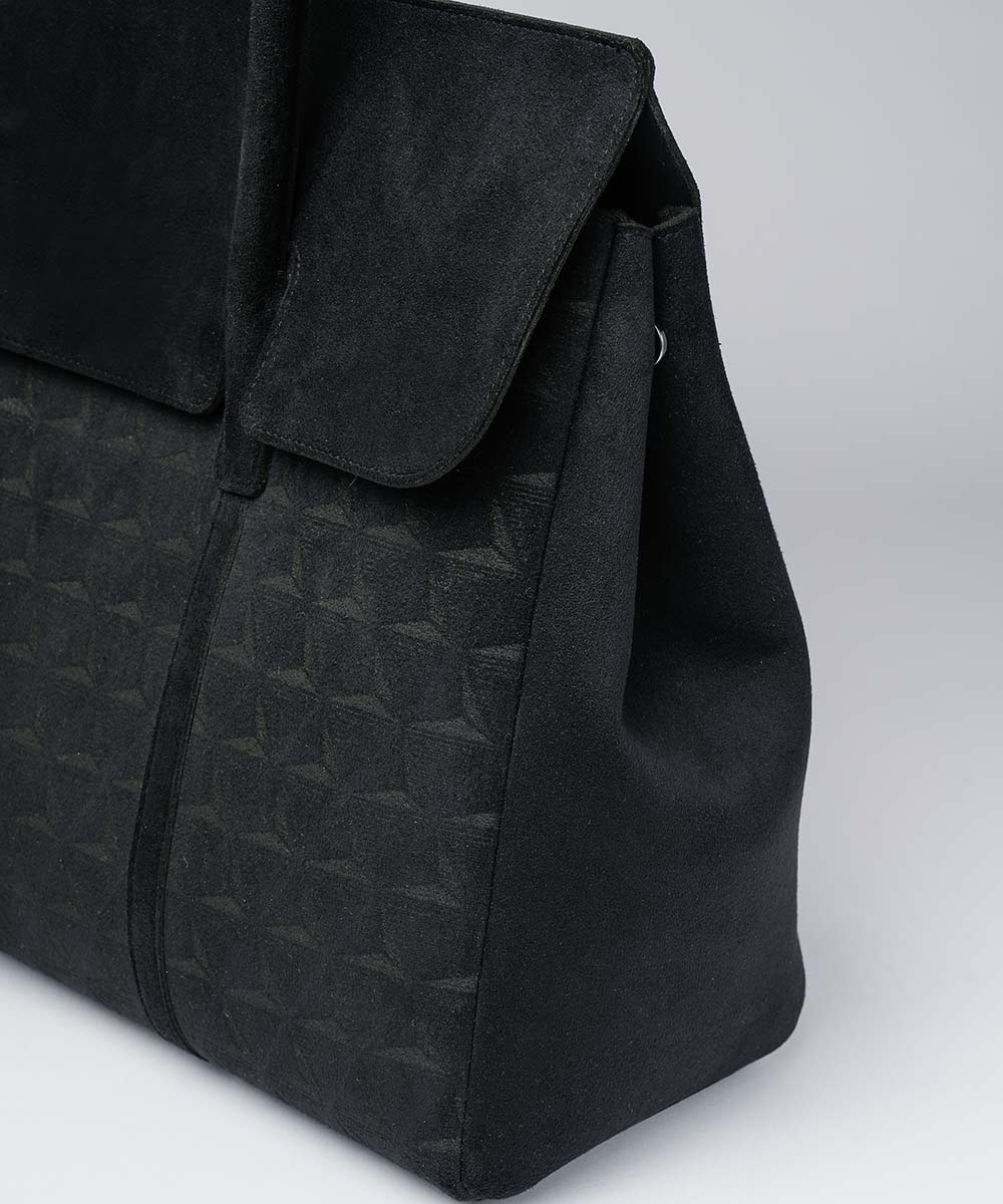 Flap bag Medium / ウルトラスエード フラップバッグ ミディアム